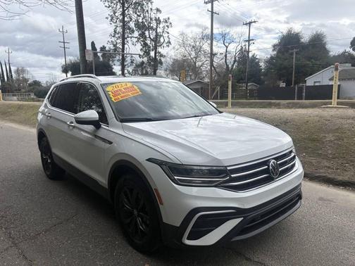 2024 Volkswagen Tiguan 2.0T SE 4MOTION