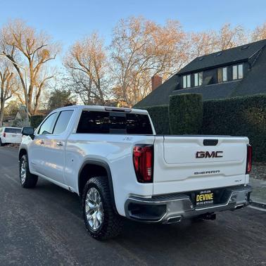 White 2019 GMC Sierra 1500 SLT