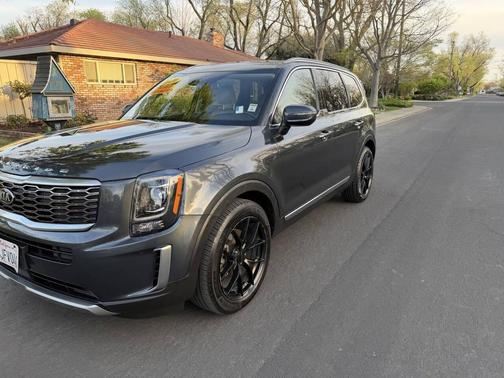 Gray 2020 Kia Telluride EX