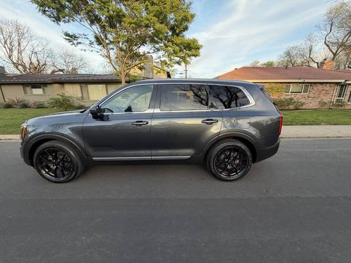 Gray 2020 Kia Telluride EX
