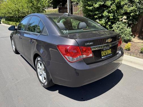 Gray 2015 Chevrolet Cruze 1LT