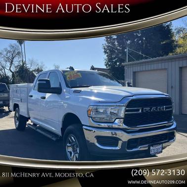 2023 RAM 2500 Tradesman Crew Cab 4x4 8' Box