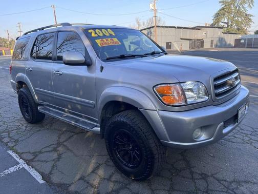 2004 Toyota Sequoia Limited