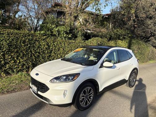 2020 Ford Escape SEL