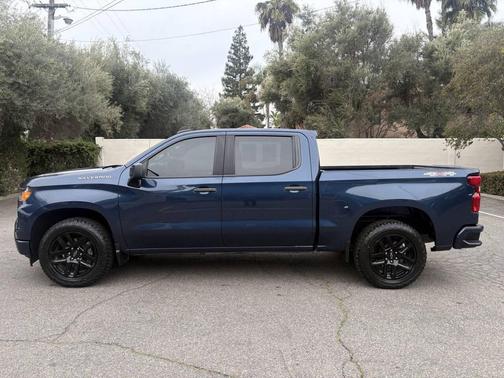 2022 Chevrolet Silverado 1500 Custom