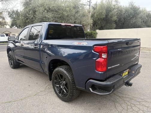 2022 Chevrolet Silverado 1500 Custom