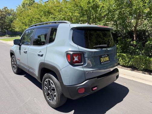 Gray 2017 Jeep Renegade Trailhawk