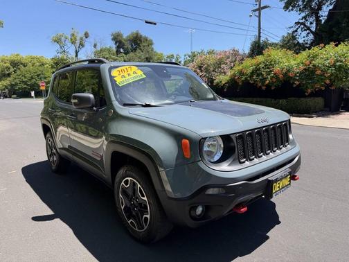 Gray 2017 Jeep Renegade Trailhawk