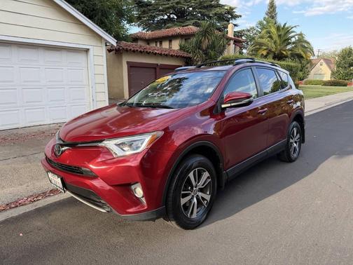 Ruby Flare Pearl 2018 Toyota RAV4 XLE