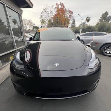 2022 Tesla Model Y Performance Dual Motor All-Wheel Drive