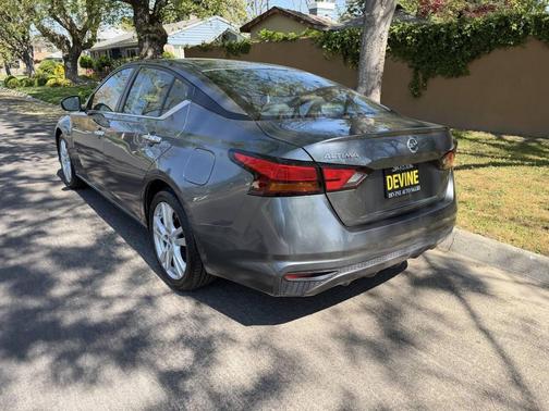 2022 Nissan Altima S FWD