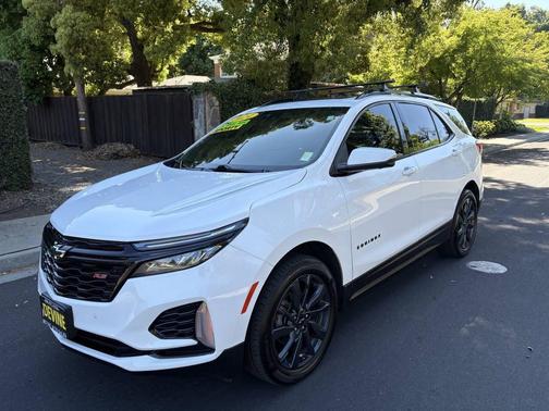 White 2024 Chevrolet Equinox AWD RS