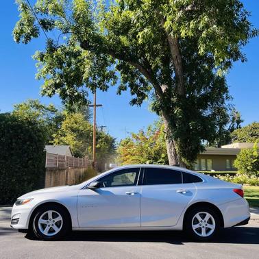 Silver 2020 Chevrolet Malibu 1LS