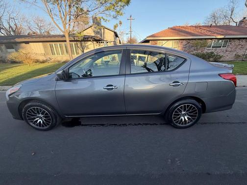 2019 Nissan Versa 1.6 SV