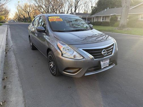 2019 Nissan Versa 1.6 SV