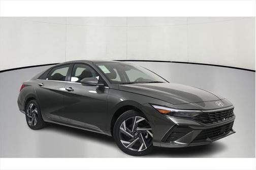 2025 Hyundai ELANTRA SEL
