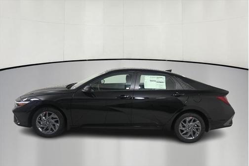 2025 Hyundai ELANTRA HEV Blue