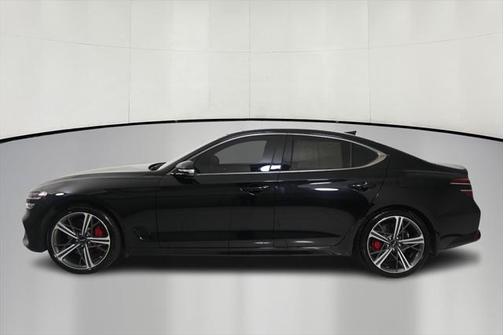 2024 Genesis G70 2.5T RWD