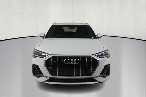 2024 Audi Q3 Premium 45 TFSI S line quattro Tiptronic