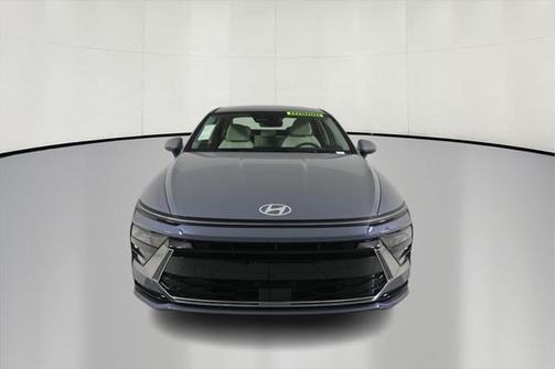 2025 Hyundai SONATA Hybrid SE