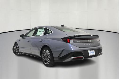 2025 Hyundai SONATA Hybrid SE