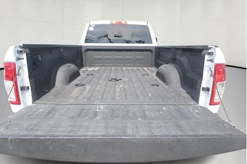 2024 RAM 3500 Tradesman Crew Cab 4x4 8' Box
