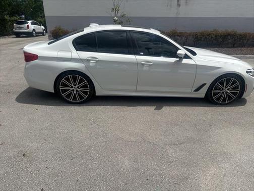 2019 BMW 540 540i