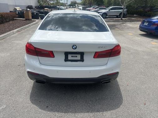 2019 BMW 540 540i