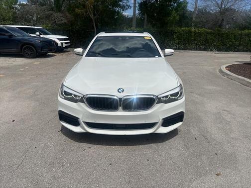 2019 BMW 540 540i