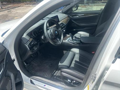 2019 BMW 540 540i
