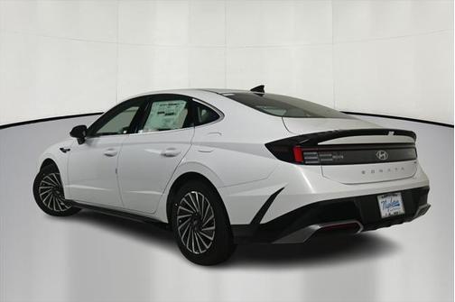 2025 Hyundai SONATA Hybrid SE