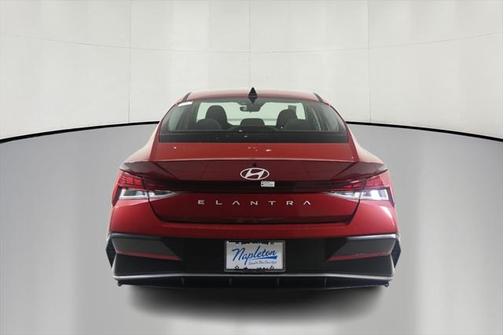 2025 Hyundai ELANTRA SEL
