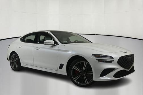 2025 Genesis G70 2.5T RWD