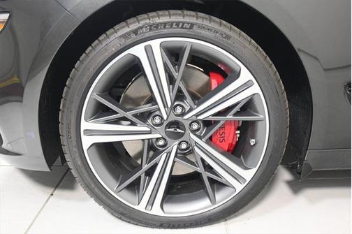 2025 Genesis G70 3.3T RWD Sport Advanced