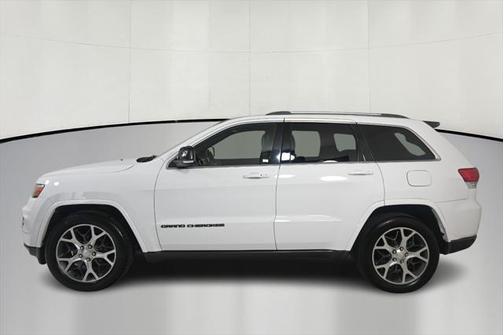 2018 Jeep Grand Cherokee Sterling Edition