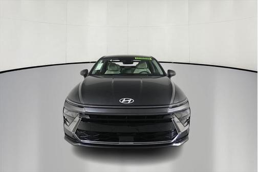 2025 Hyundai SONATA Hybrid SE