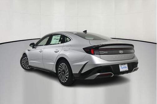 2025 Hyundai SONATA Hybrid SE