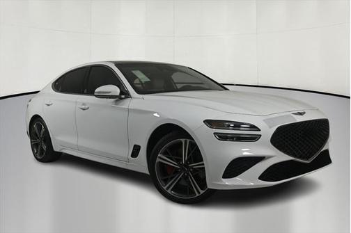 2025 Genesis G70 2.5T RWD