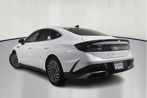 2025 Hyundai SONATA Hybrid SE