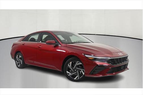 2025 Hyundai ELANTRA SEL