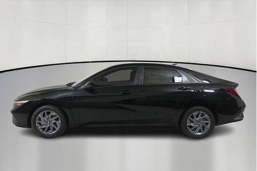 2025 Hyundai ELANTRA HEV Blue