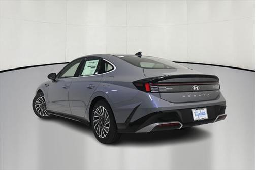2025 Hyundai SONATA Hybrid SE