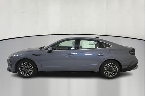 2025 Hyundai SONATA Hybrid SE