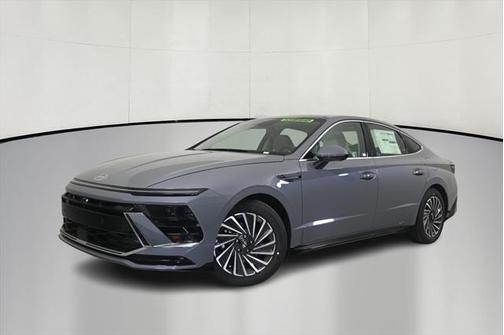 2025 Hyundai SONATA Hybrid Limited