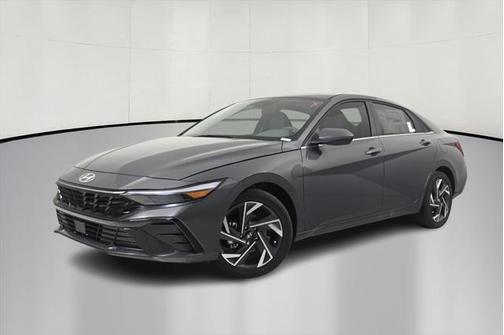 2025 Hyundai ELANTRA SEL