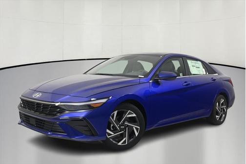 2025 Hyundai ELANTRA SEL