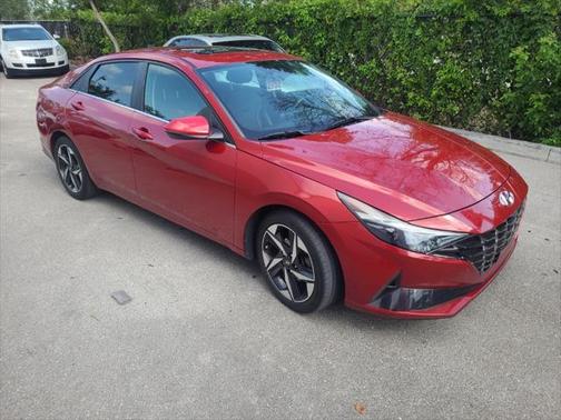 2022 Hyundai ELANTRA Limited