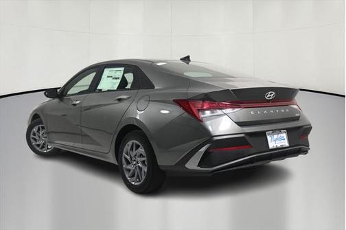 2025 Hyundai ELANTRA HEV Blue