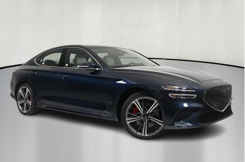 2025 Genesis G70 2.5T RWD