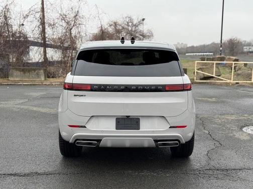 2025 Land Rover Range Rover Sport P460 Dynamic SE